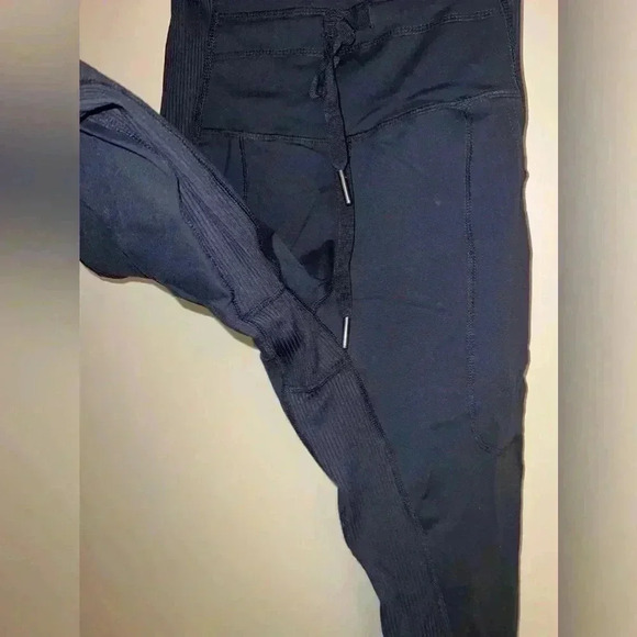 SOLD••GLYDER leggings small - Picture 4 of 9